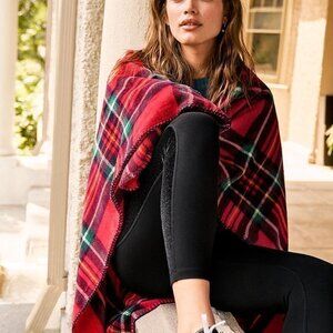 Victorias Secret Valentines -blanket Throw Red